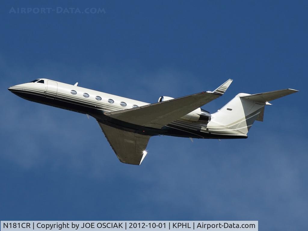 N181CR, 1987 Gulfstream Aerospace G-IV C/N 1001, Leaving PHL
