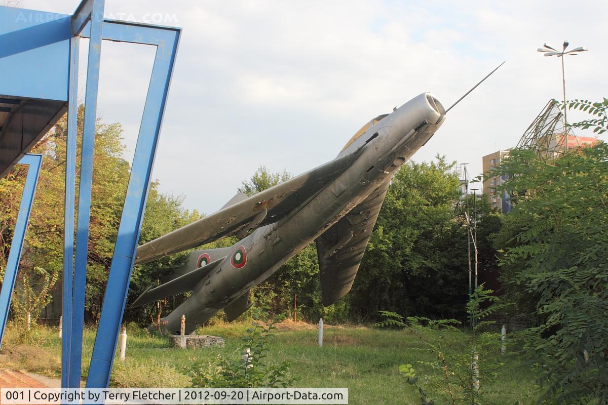001, Mikoyan-Gurevich MiG-19PM C/N Not found 001, Mikoyan Gurevich MiG-19PM on a pole outside BVVS Headquarters, Tsarigradsko Shose
in Sofia