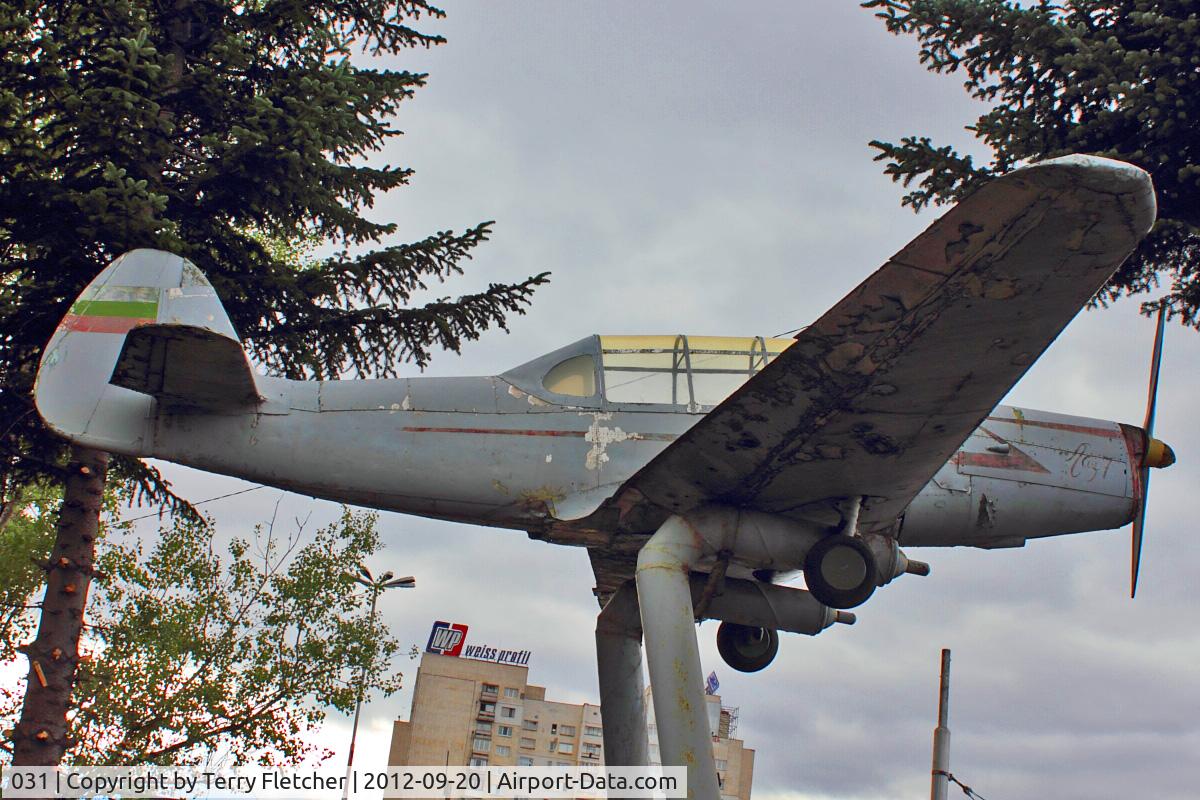 031, Lazarov LAZ-7 C/N 0000, outside Air Force HQ in Sofia