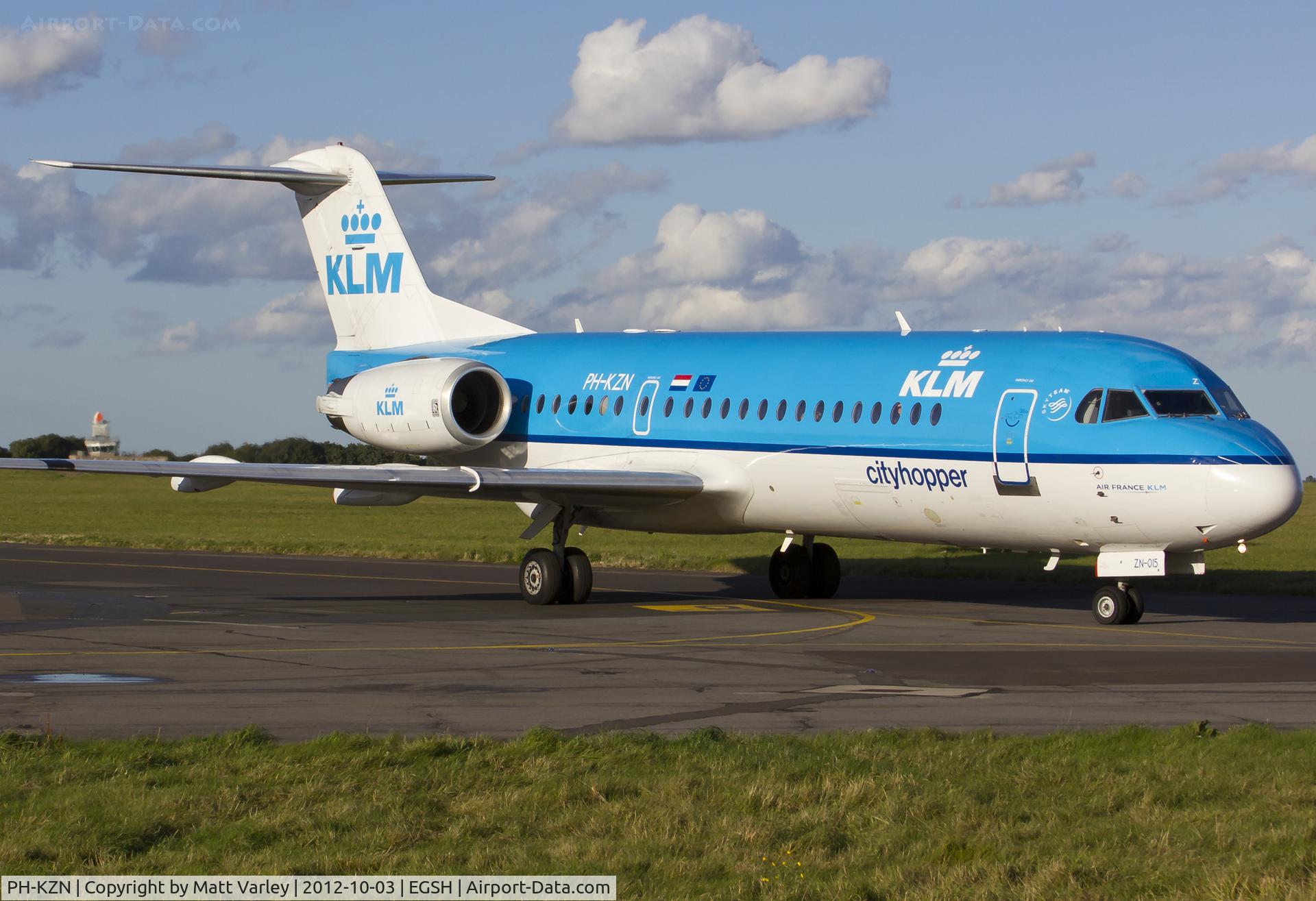 PH-KZN, 1995 Fokker 70 (F-28-0070) C/N 11553, Arriving at EGSH.