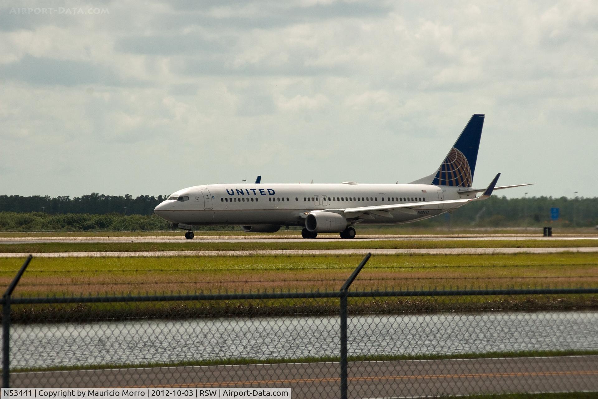 N53441, 2009 Boeing 737-924/ER C/N 30131, Ready for teke off