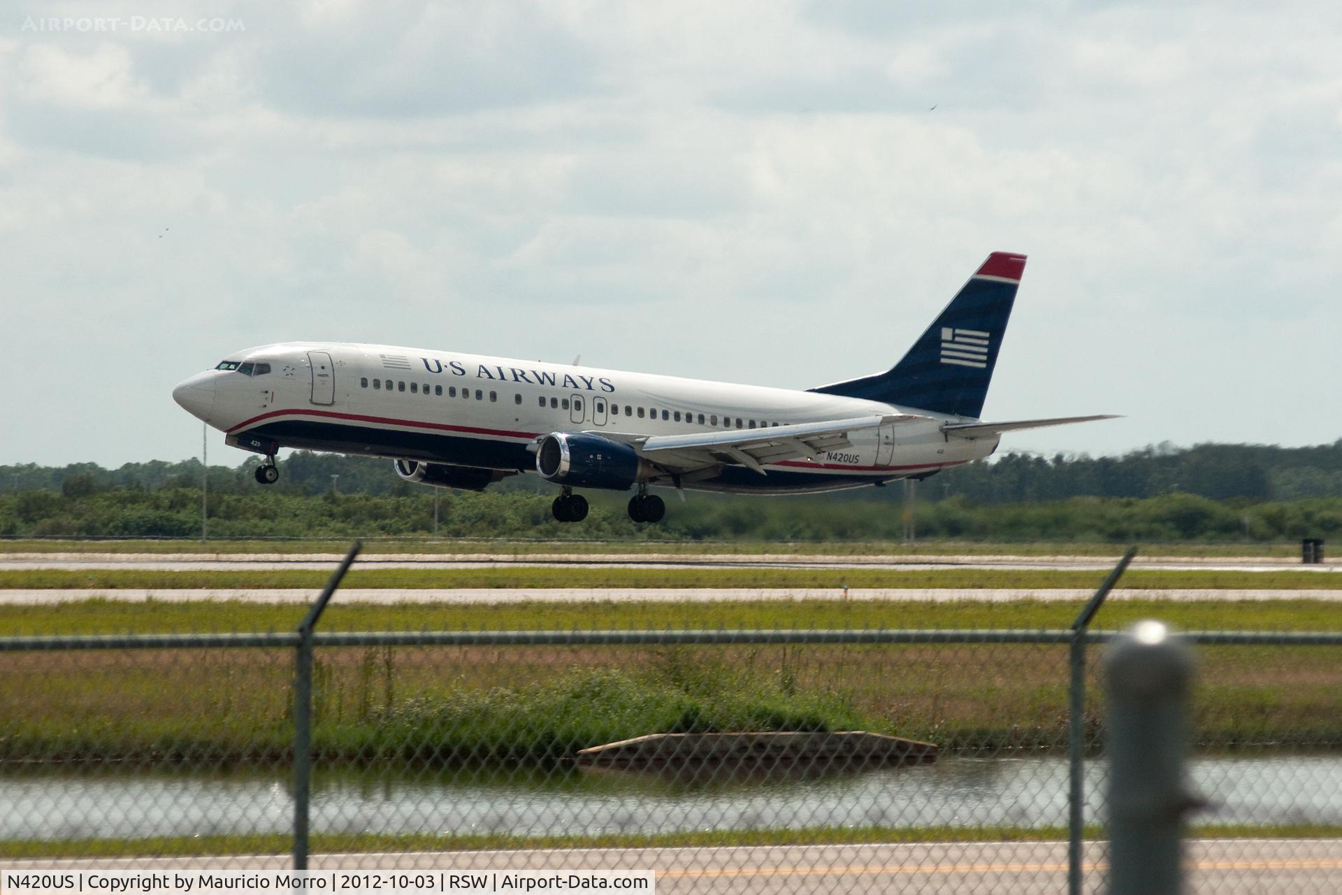 N420US, 1989 Boeing 737-401 C/N 23987, Landing RWY 6