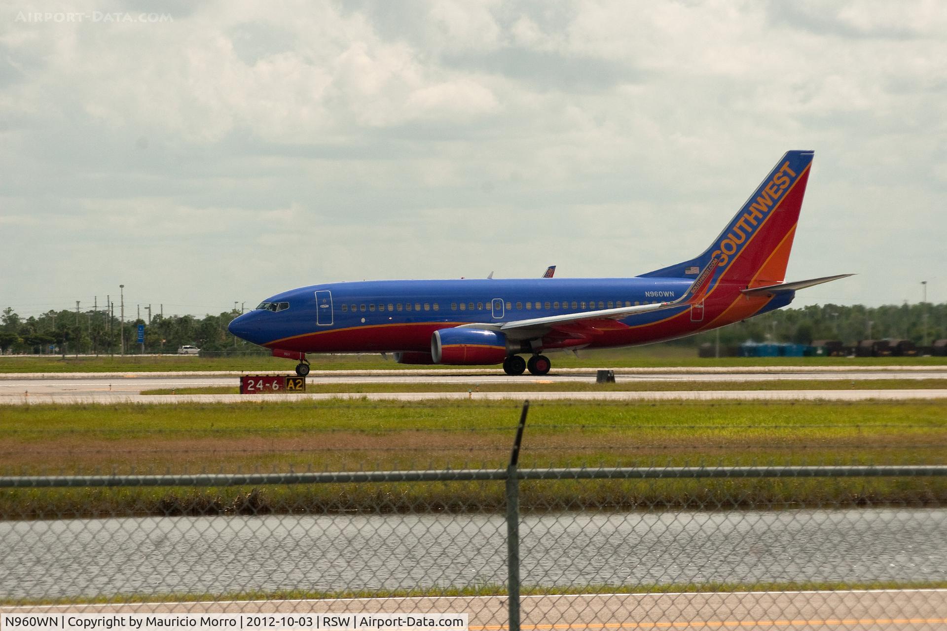 N960WN, 2011 Boeing 737-7H4 C/N 36675, Ready for take off