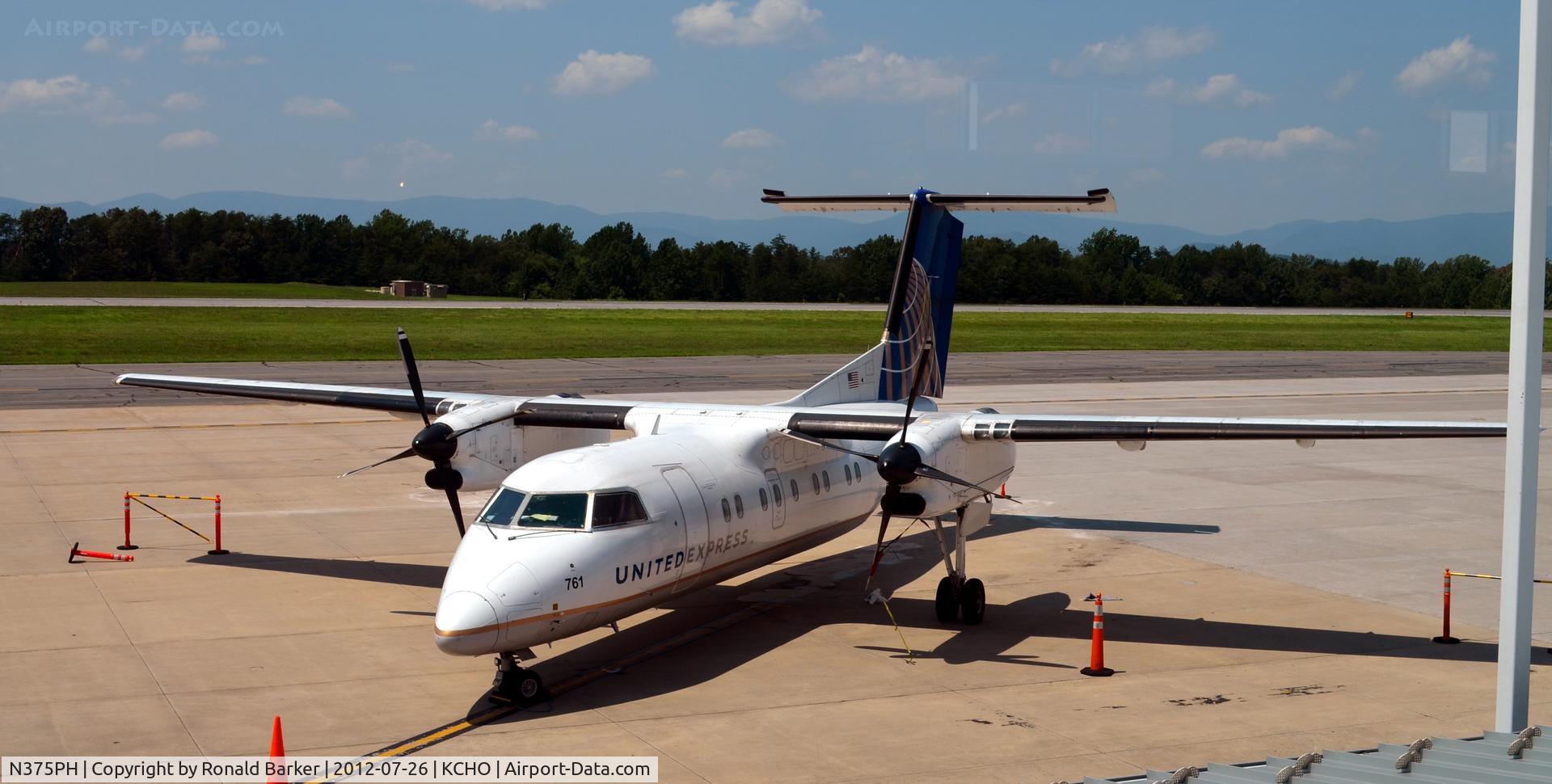 N375PH, 1999 Bombardier DHC-8-202 Dash 8 C/N 529, CHO, VA