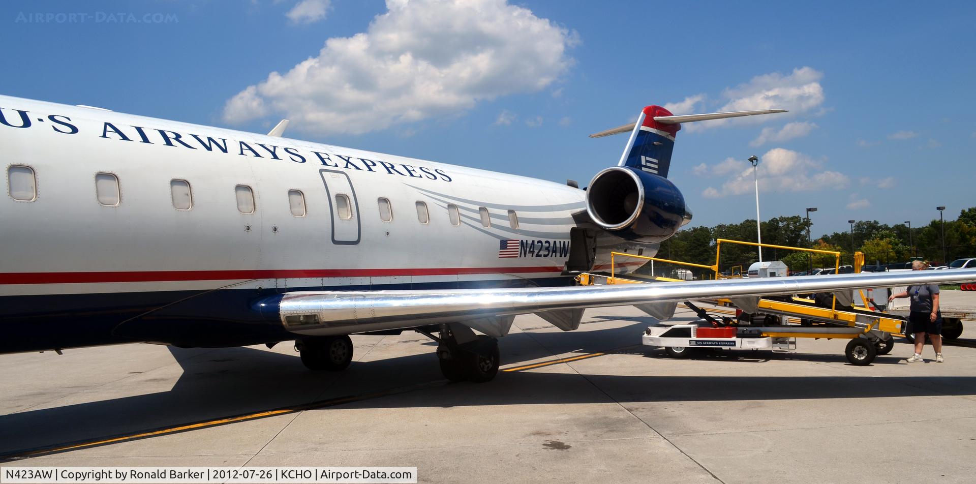N423AW, 2002 Bombardier CRJ-200LR (CL-600-2B19) C/N 7636, CHO, VA