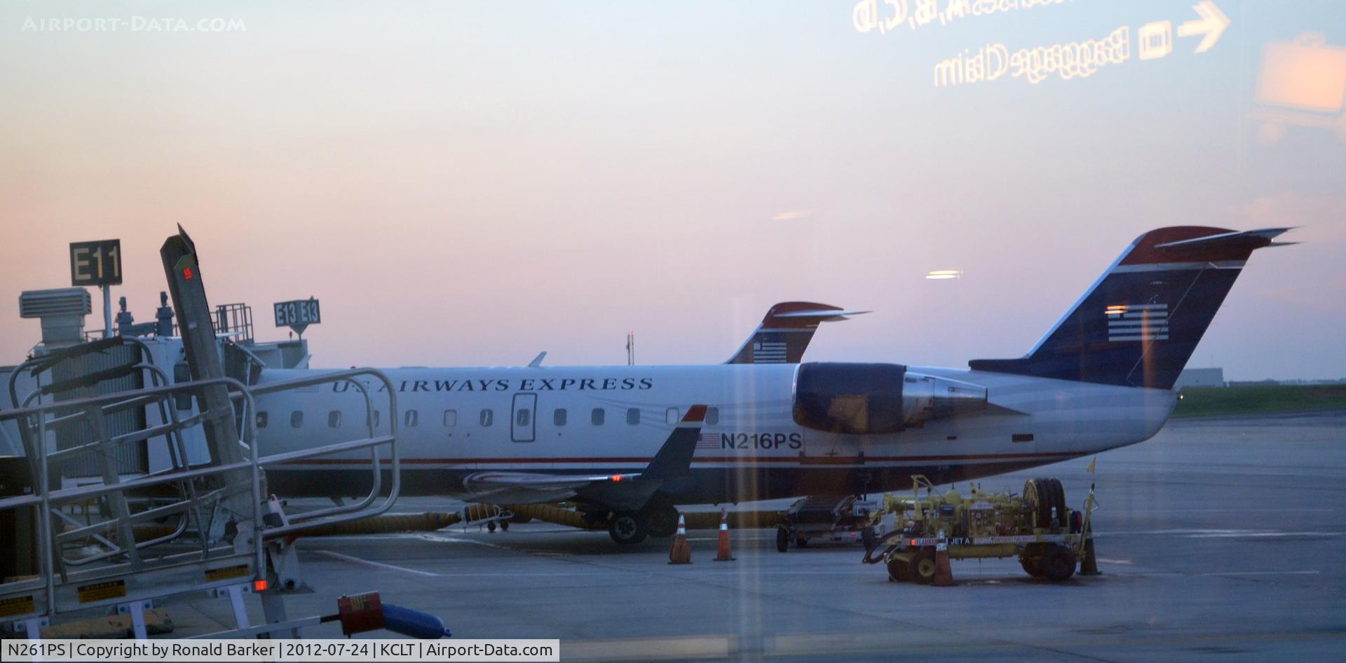 N261PS, 2004 Bombardier CRJ-200ER (CL-600-2B19) C/N 7959, CLT, NC