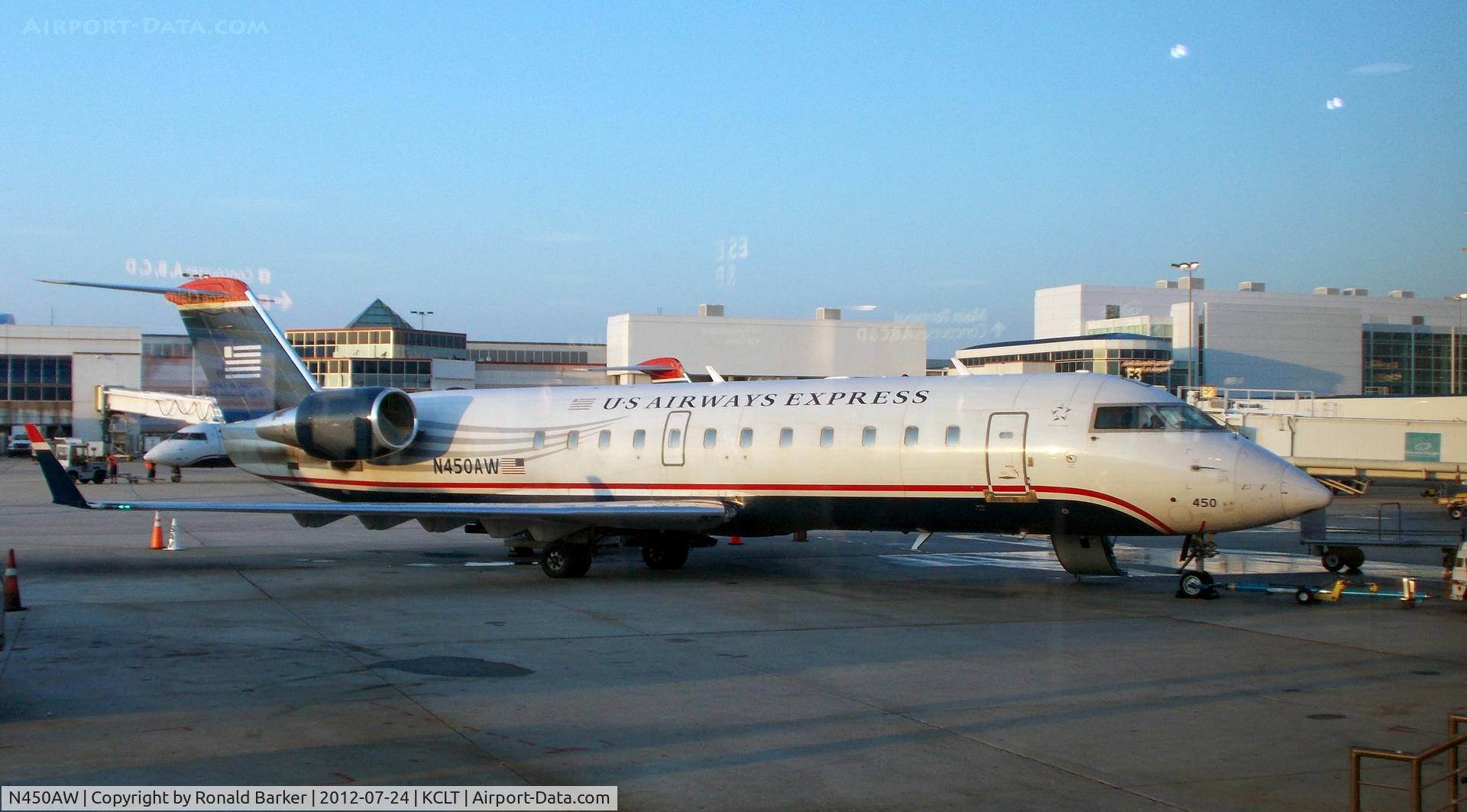 N450AW, 2003 Bombardier CRJ-200LR (CL-600-2B19) C/N 7823, CLT, NC