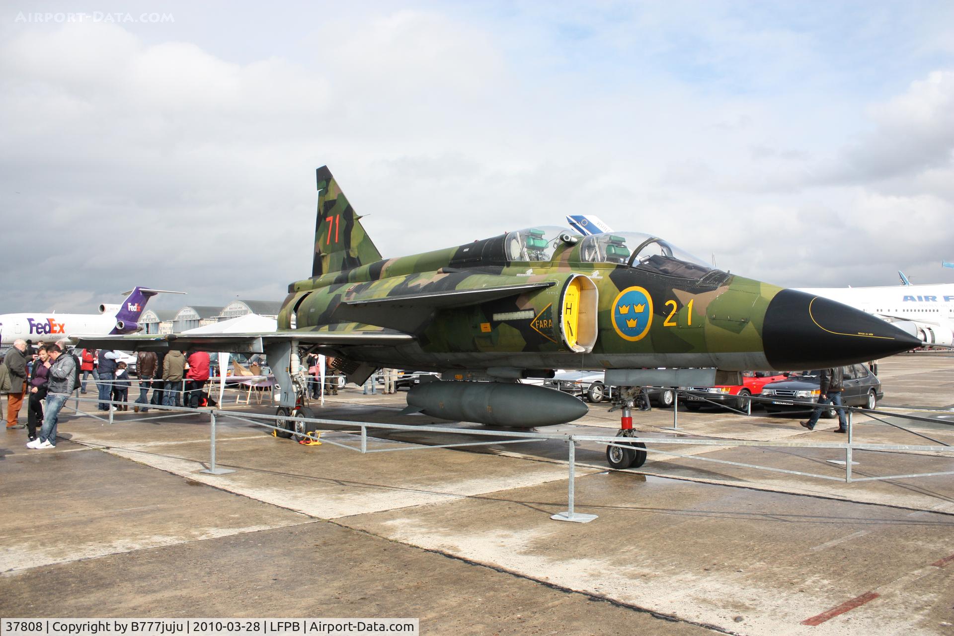 37808, Saab SK37 Viggen C/N 37808, Sk-37E preserved at Le Bourget Muséeum