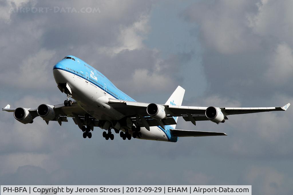 PH-BFA, 1989 Boeing 747-406 C/N 23999, @schiphol