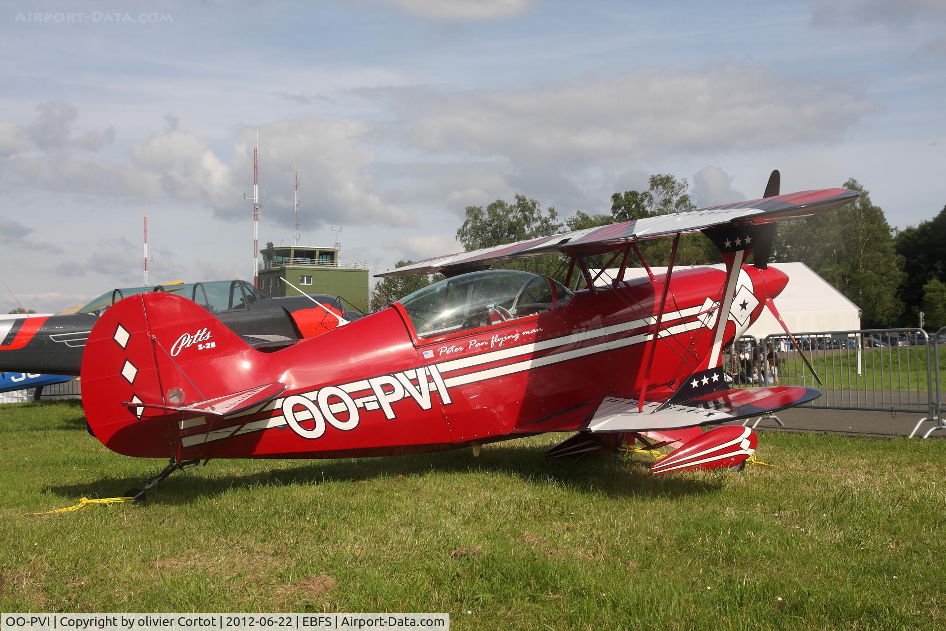 OO-PVI, 1988 Pitts S-2B Special C/N 5144, static display