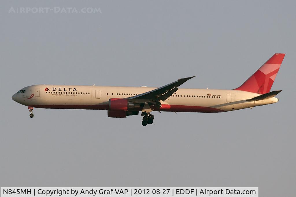 N845MH, 2002 Boeing 767-432/ER C/N 29719, Delta Airlines 767-400