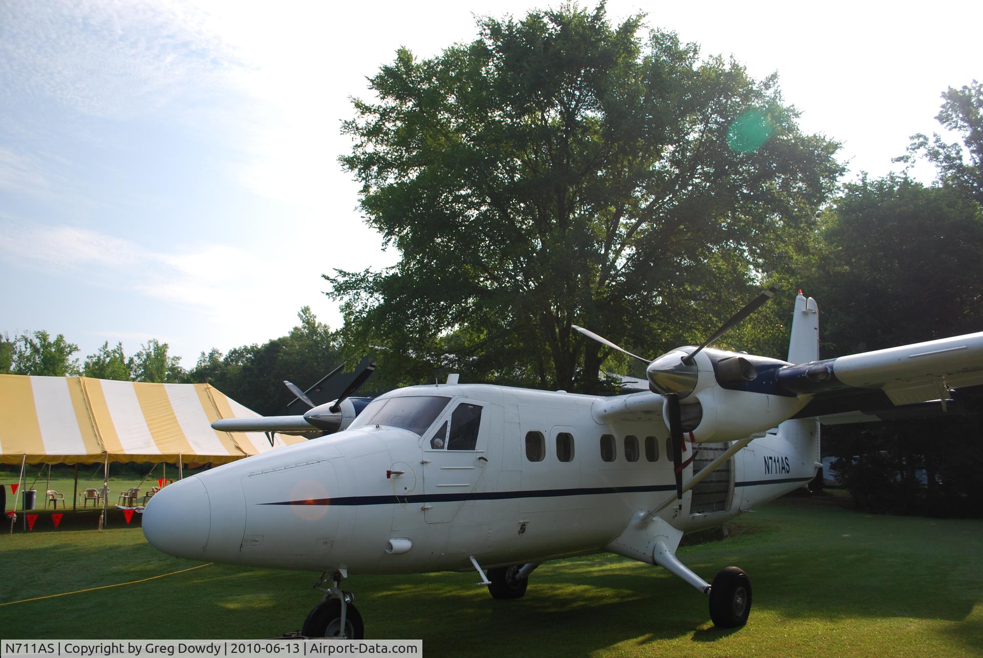 N711AS, 1969 De Havilland Canada DHC-6-200 Twin Otter C/N 202, N711AS At Skydive the Farm in Rockmart, GA