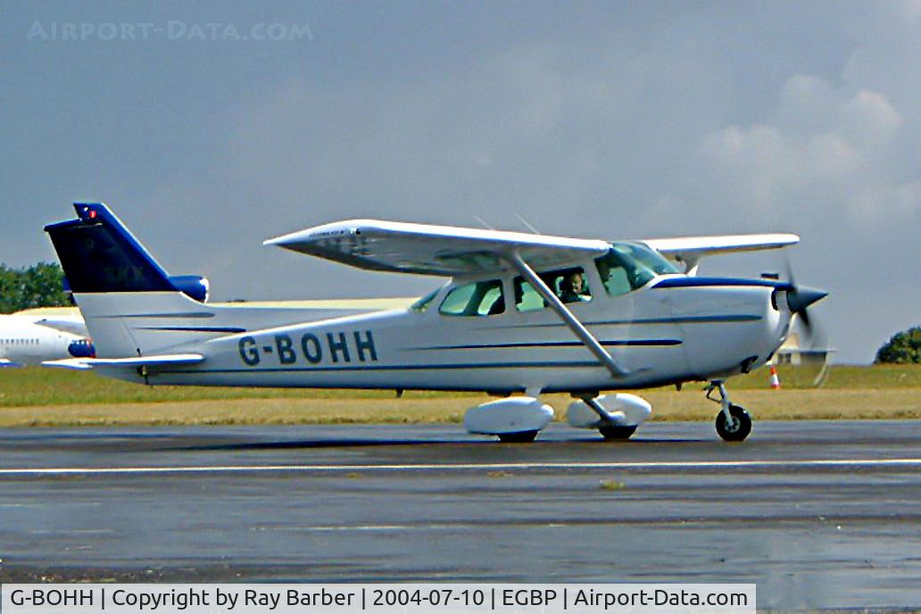 G-BOHH, 1980 Cessna 172N C/N 172-73906, Cessna 172N Skyhawk [172-73906] Kemble~G 10/07/2004