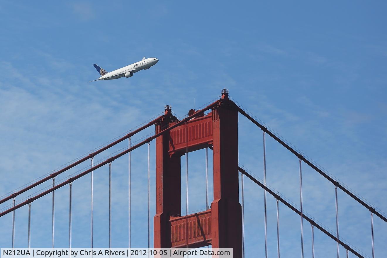 N212UA, 2000 Boeing 777-222 C/N 30218, United 777 Practicing San Francisco Bay Approach -- Participating in SF's Fleet Week Airshow