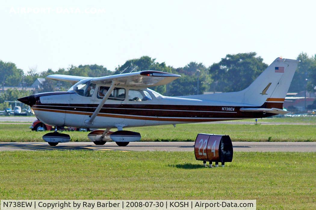 N738EW, 1977 Cessna 172N C/N 17269929, Cessna 172N Skyhawk [172-69929] Oshkosh-Wittman Regional Airport~N 30/07/2008