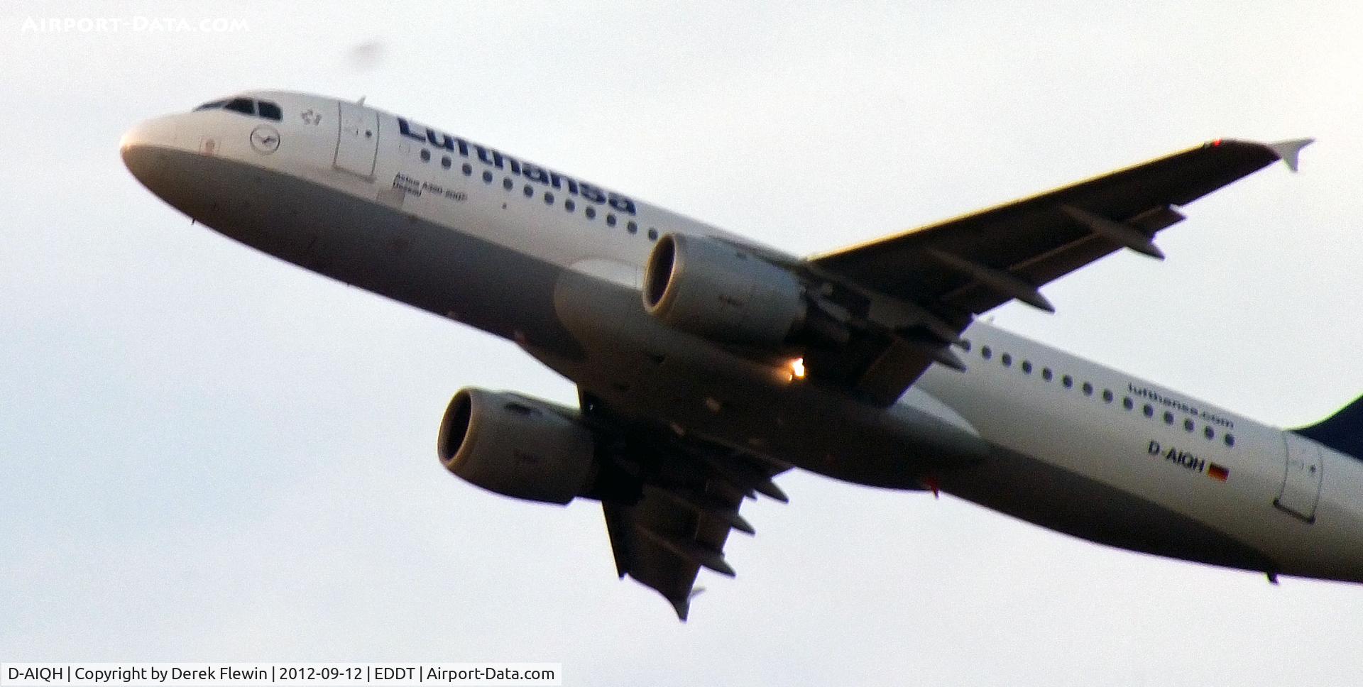 D-AIQH, 1991 Airbus A320-211 C/N 217, Seen from our Campsite whilst staying in Berlin.