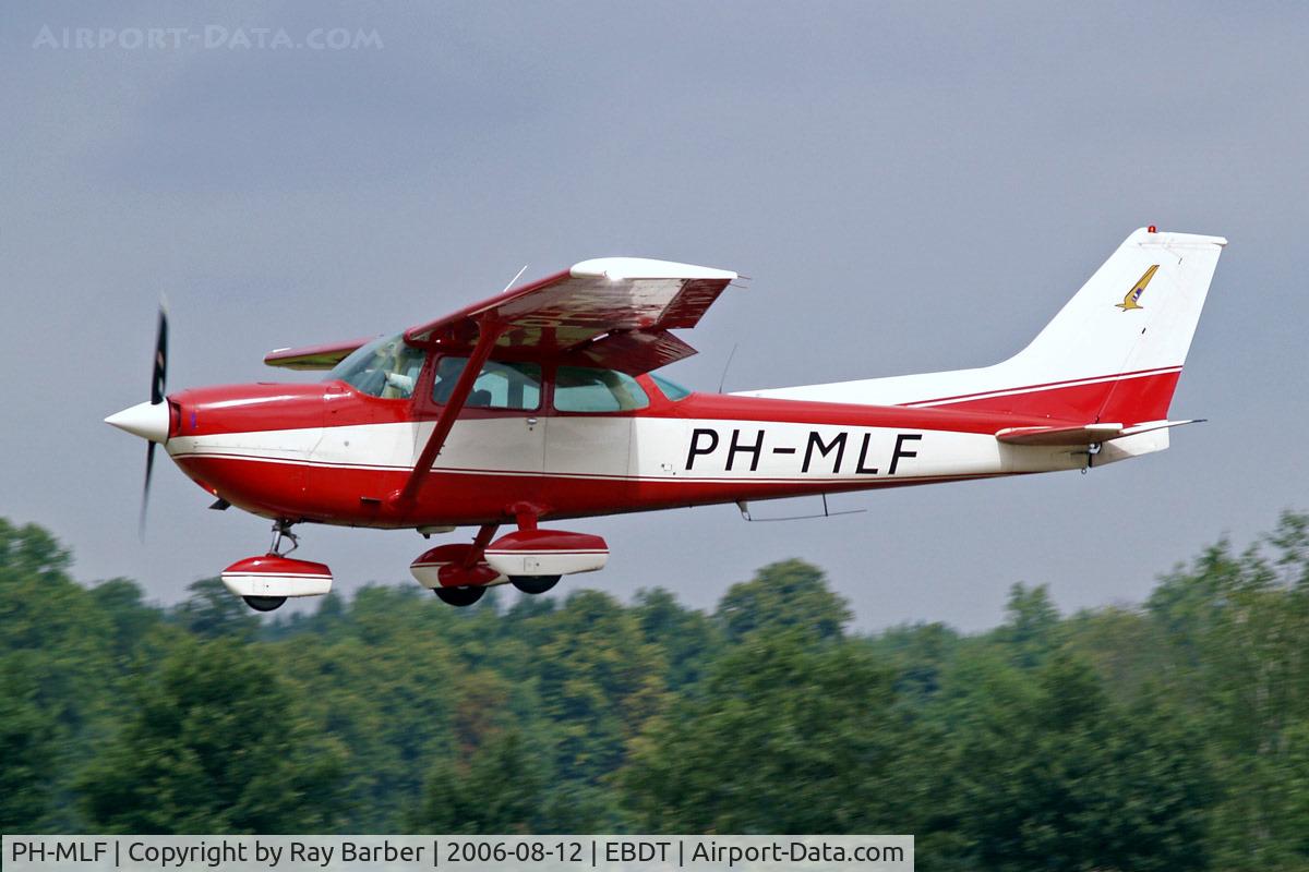 PH-MLF, 1989 Cessna R172K Hawk XP C/N R1722575, Cessna R.172K Skyhawk XP II [R172-2578] Schaffen-Diest~OO 12/08/2006