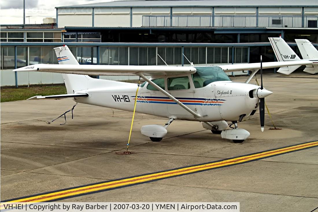 VH-IEI, 1974 Cessna 172M C/N 17263105, Cessna 172M Skyhawk [172-63105] Essendon~VH 20/03/2007