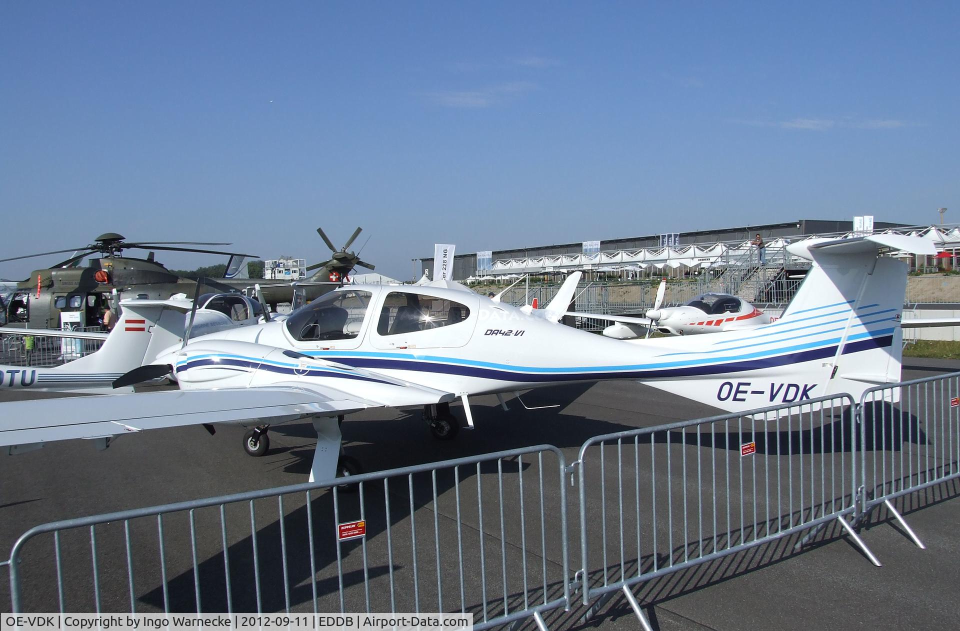 OE-VDK, Diamond DA-42 VI Twin Star C/N 42.100, Diamond DA-42 VI Twin Star at ILA 2012, Berlin