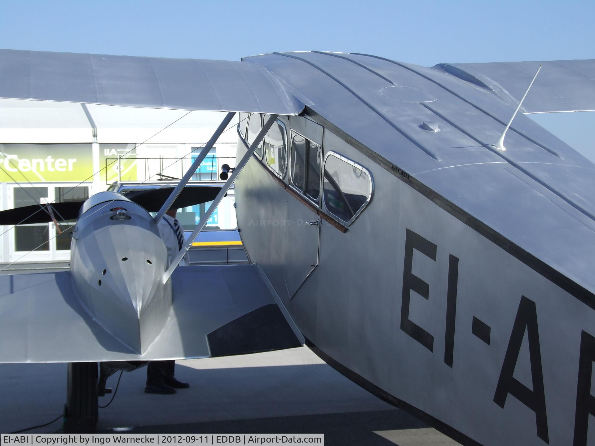 EI-ABI, 1936 De Havilland DH-84 Dragon 2 C/N 6105, De Havilland D.H.84 Dragon at the ILA 2012, Berlin