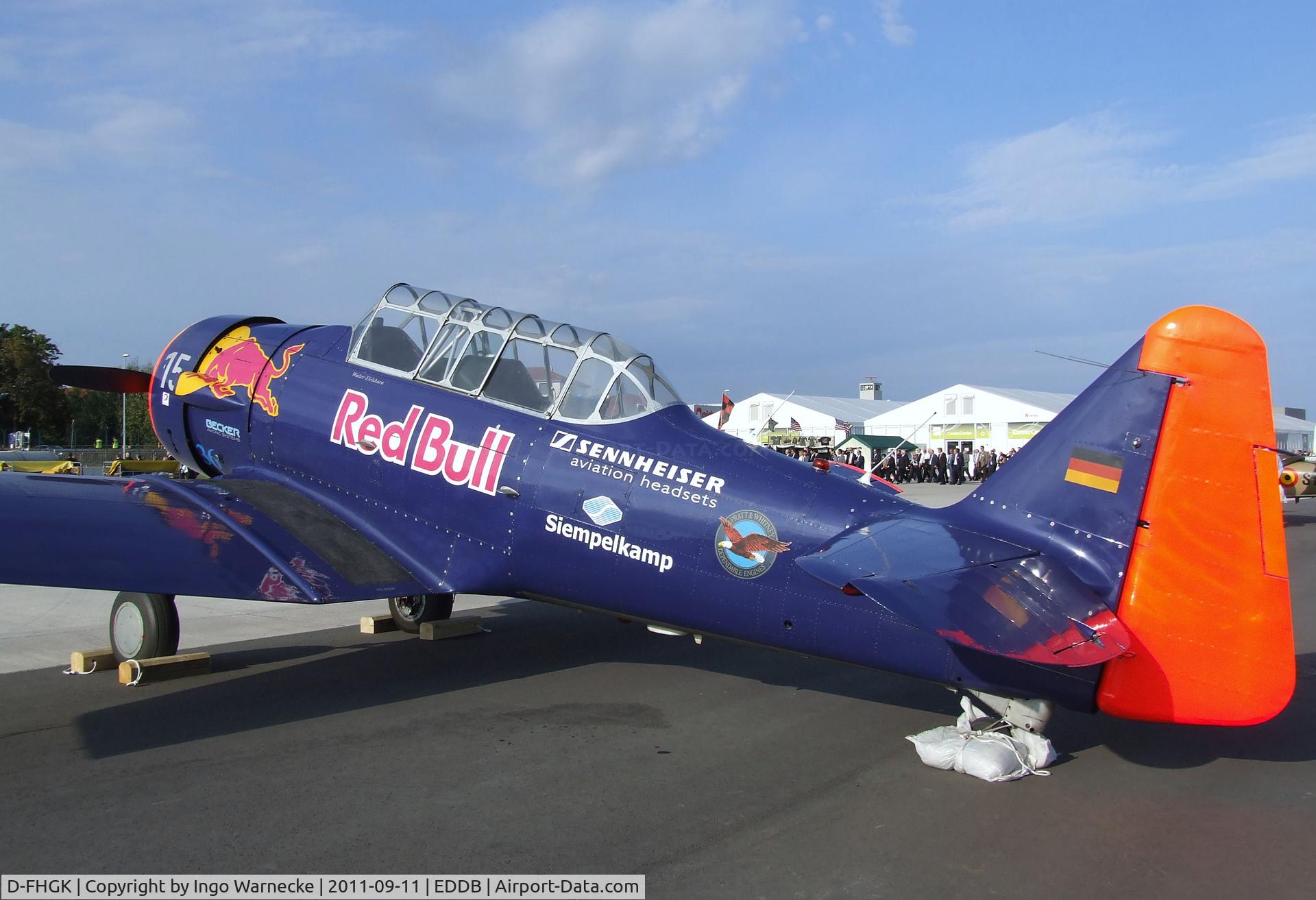 D-FHGK, 1942 Noorduyn AT-16 Harvard IIB C/N 14A-324, North American (Noorduyn) T-6 / AT-16 Harvard II B at the ILA 2012, Berlin