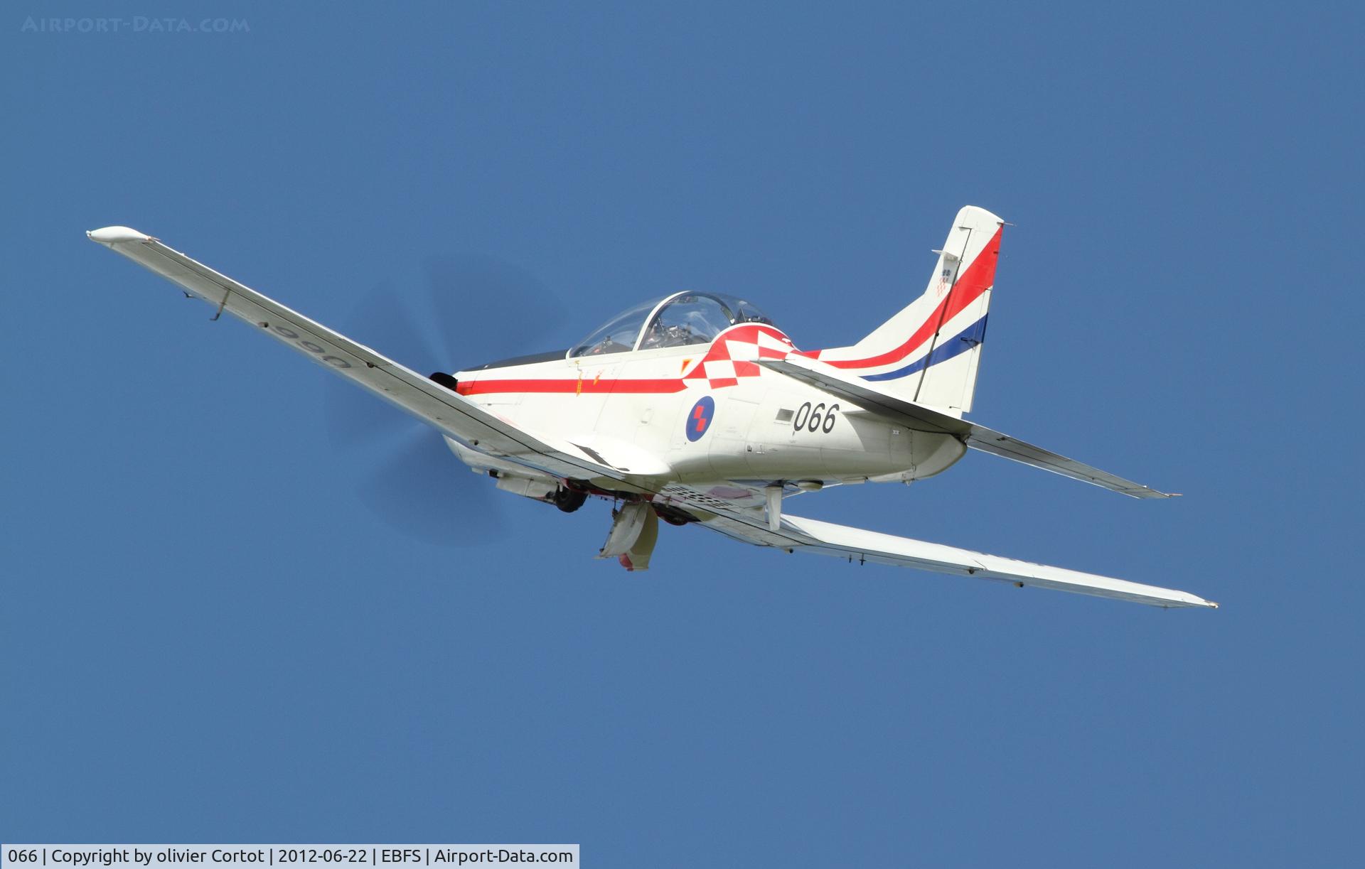 066, Pilatus PC-9M C/N 629, Taking off from Florennes