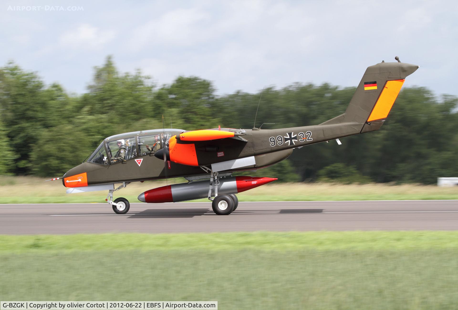 G-BZGK, 1971 North American OV-10B Bronco C/N 338-17, landing at Florennes