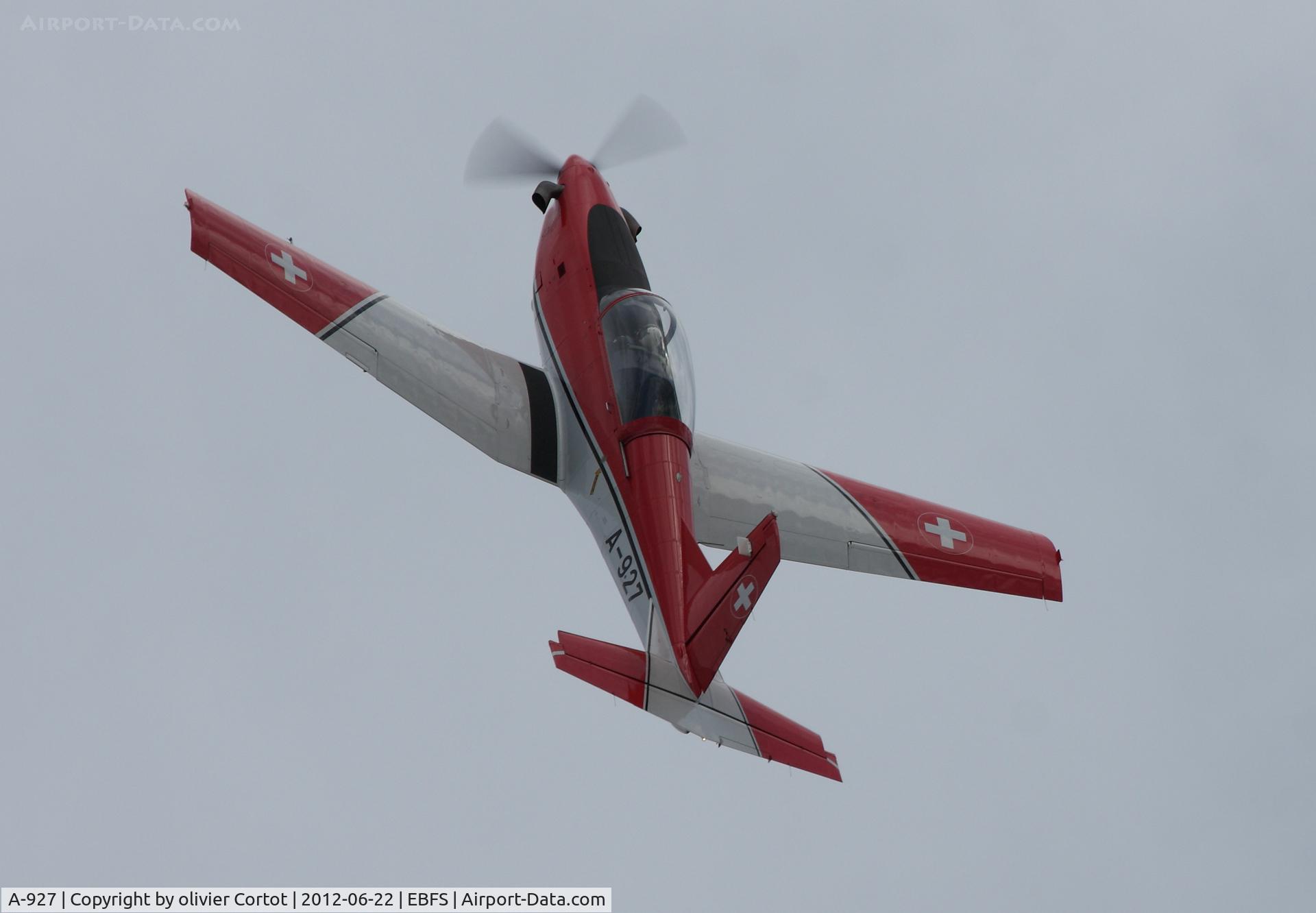 A-927, 1983 Pilatus PC-7 Turbo Trainer C/N 335, Florennes 2012