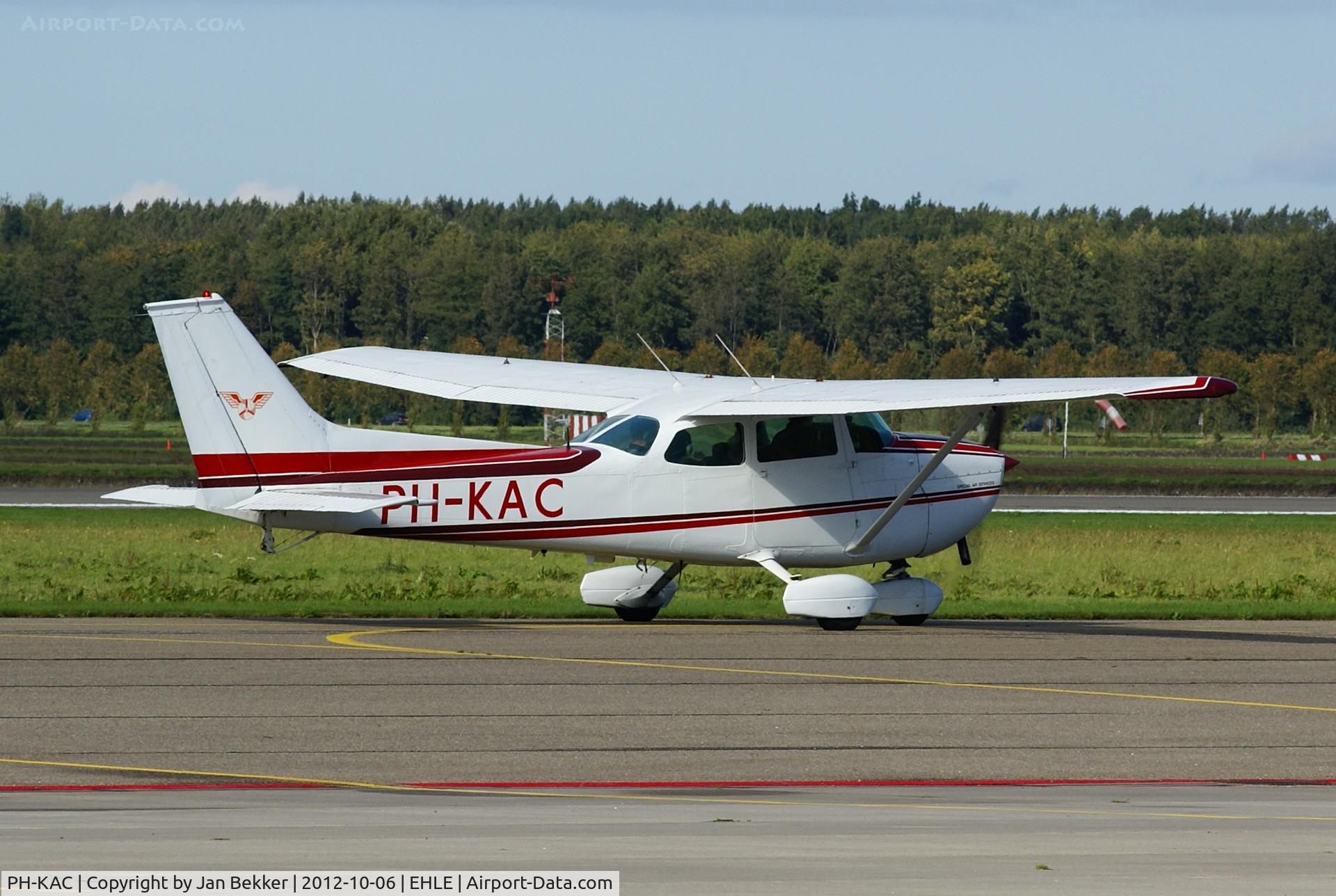 PH-KAC, 1974 Cessna 172M C/N 17262999, Airport Lelystad