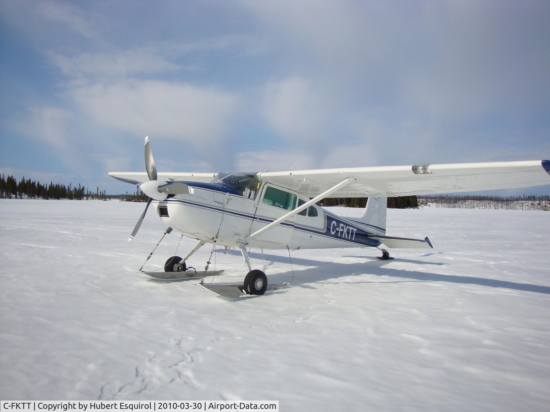 C-FKTT, 1971 Cessna 180H Skywagon C/N 18052198, Now Land, sea and skis.