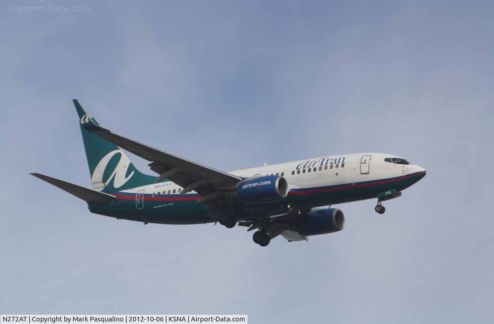 N272AT, 2005 Boeing 737-7BD C/N 33921, Boeing 737-700