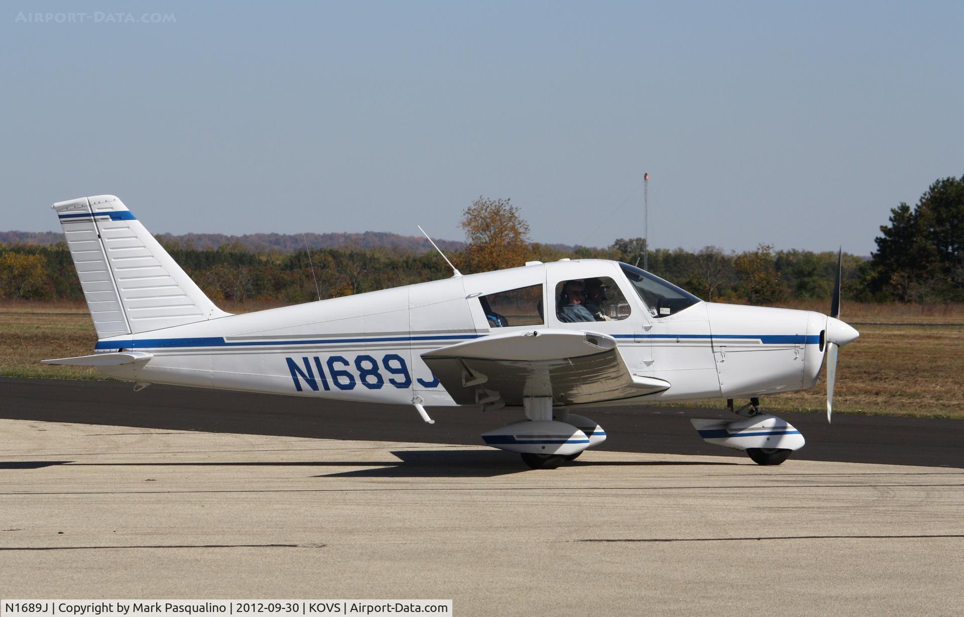 N1689J, 1968 Piper PA-28-140 C/N 28-24092, Piper PA-28-140