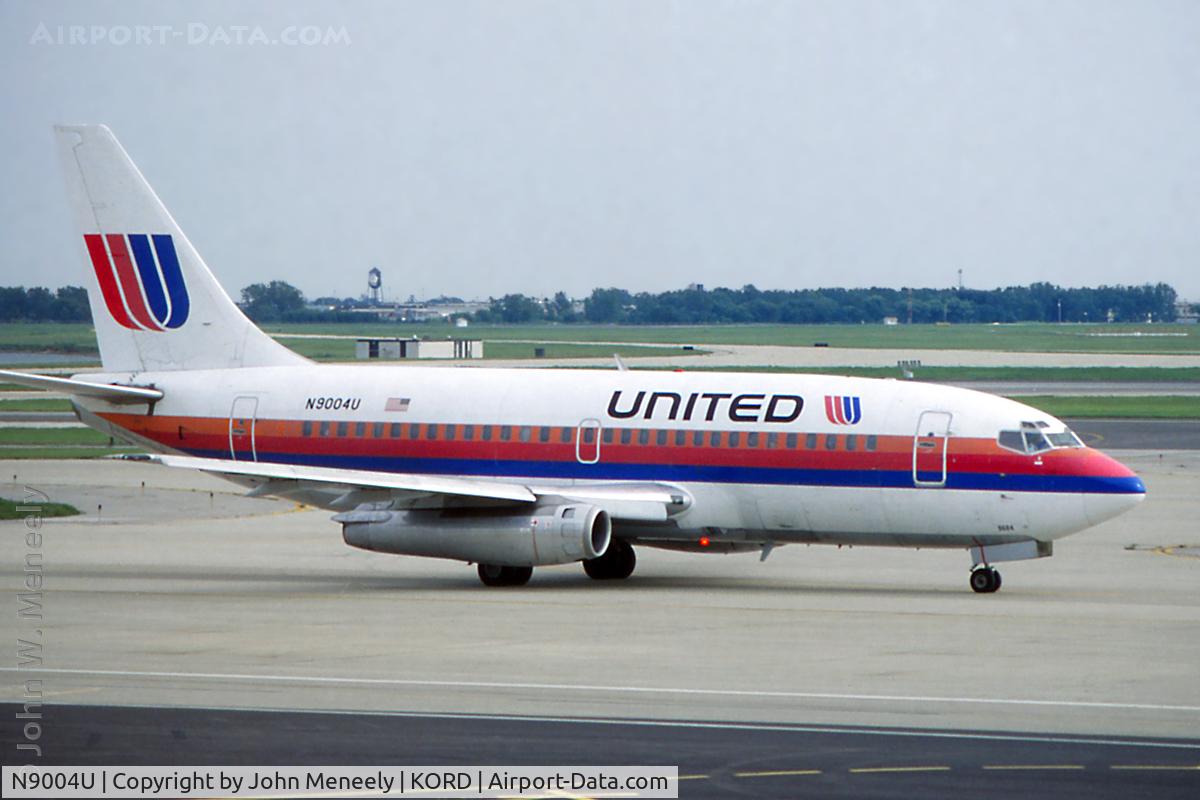 N9004U, 1968 Boeing 737-222 C/N 19042, Oct. 1993