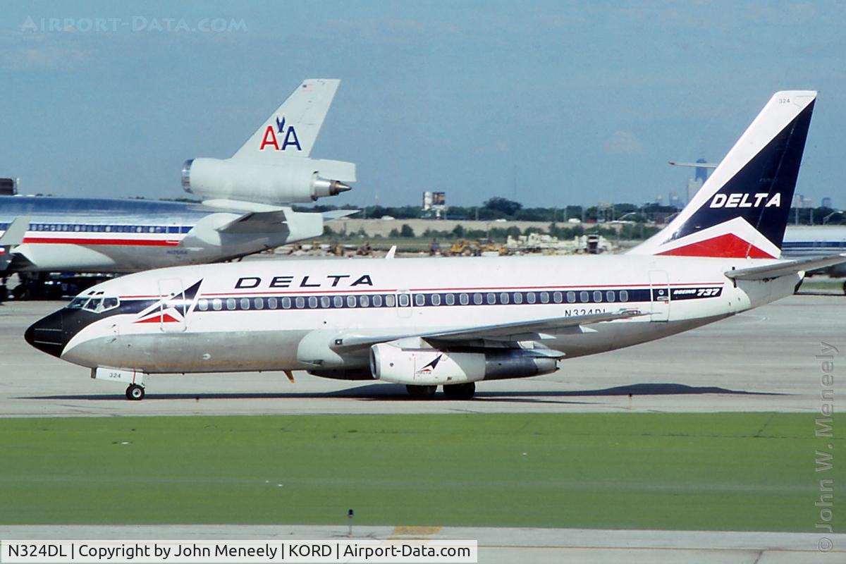 N324DL, 1984 Boeing 737-232 C/N 23096, July 1993