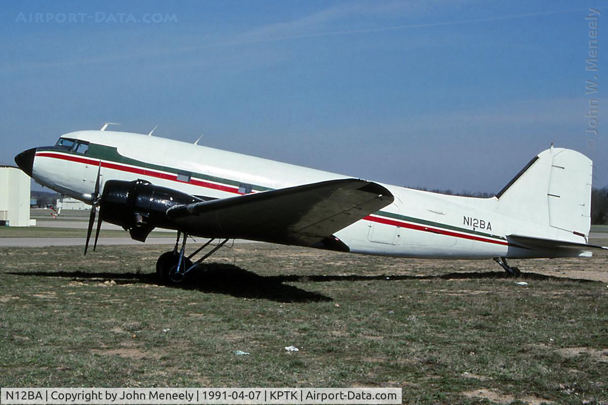 N12BA, 1943 Douglas DC3A-SC3G C/N 10035, Parked at Pontiac