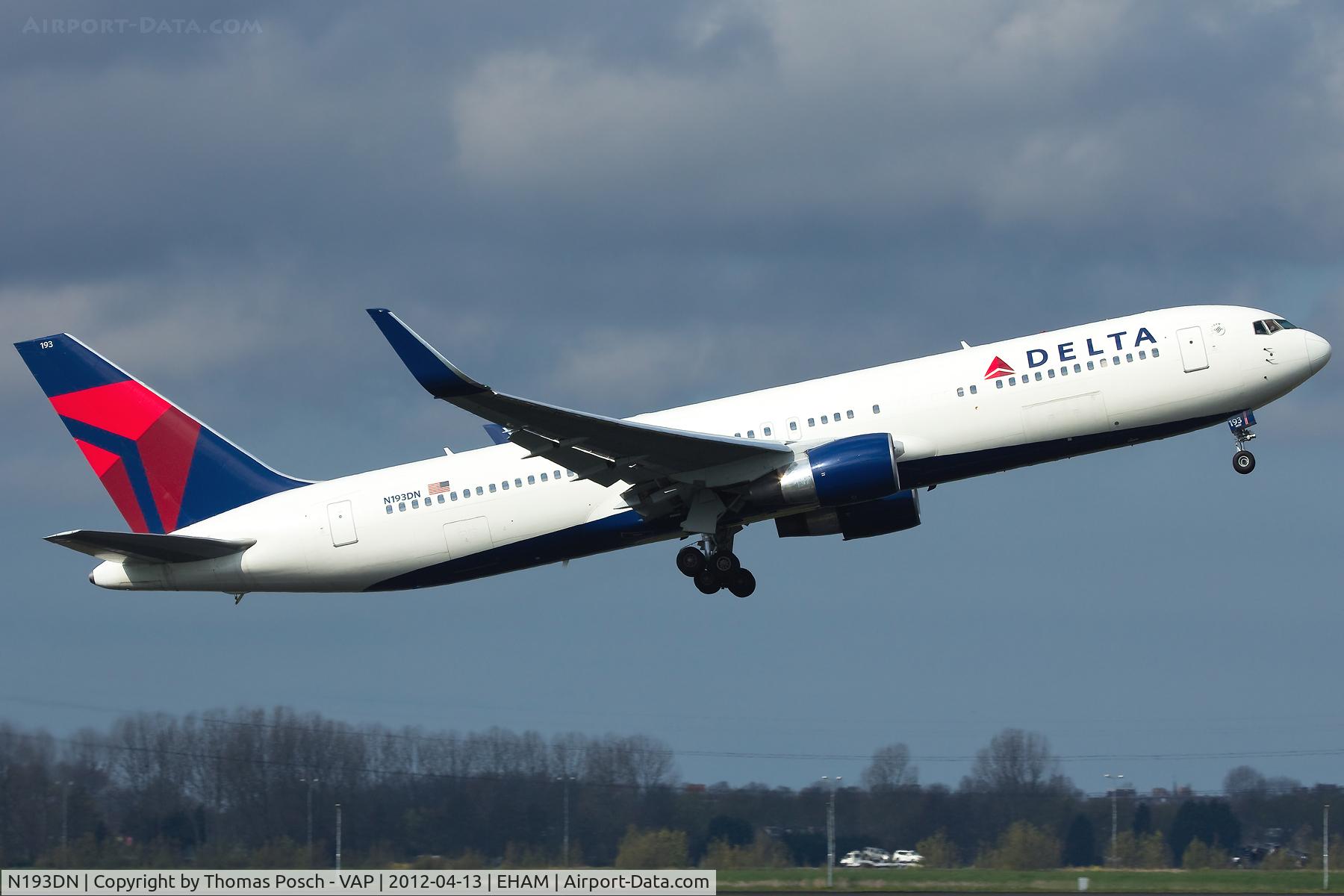 N193DN, 1997 Boeing 767-332 C/N 28450, Delta Airlines