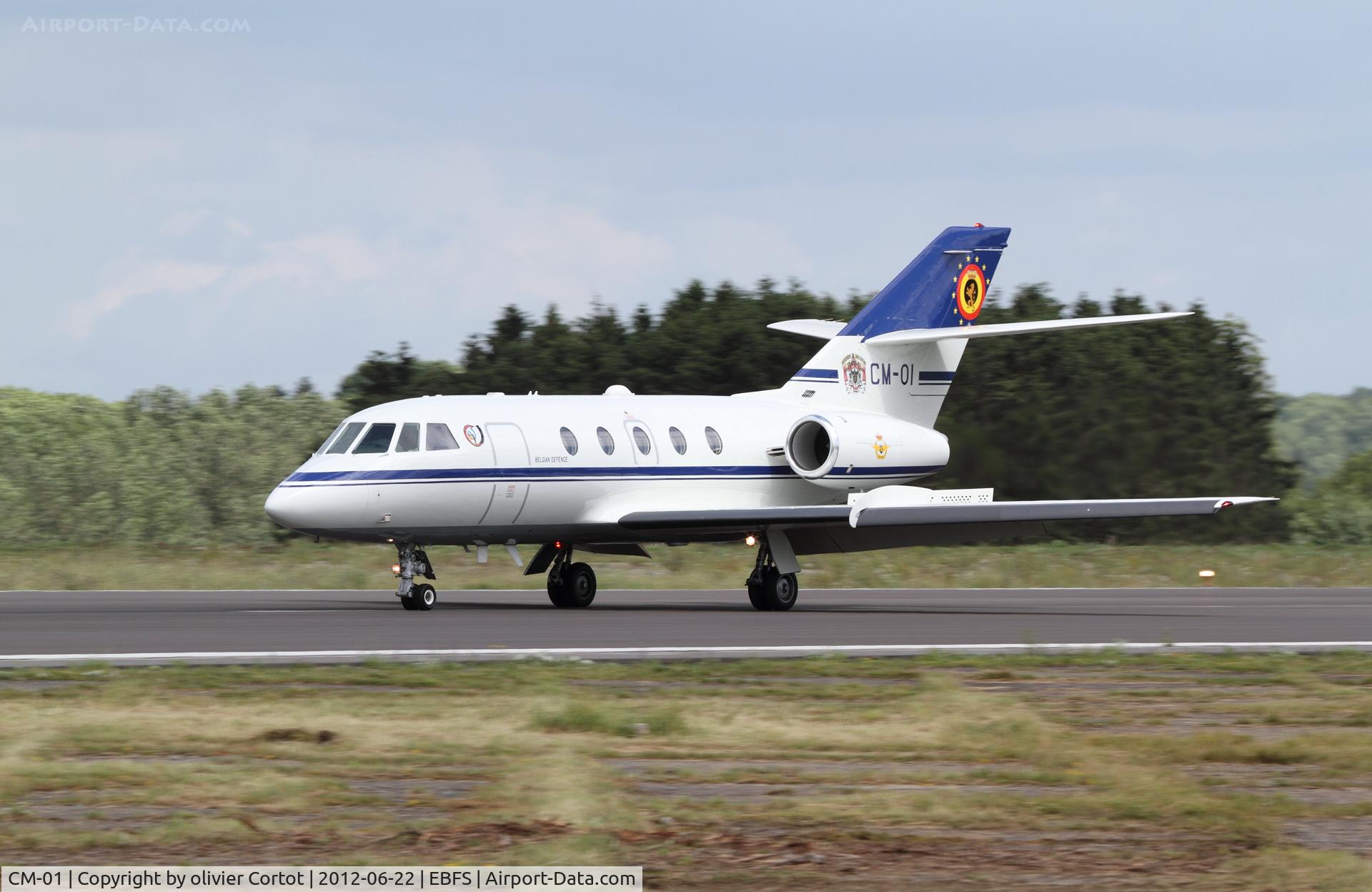 CM-01, 1973 Dassault Falcon (Mystere) 20E C/N 276, landing at florennes