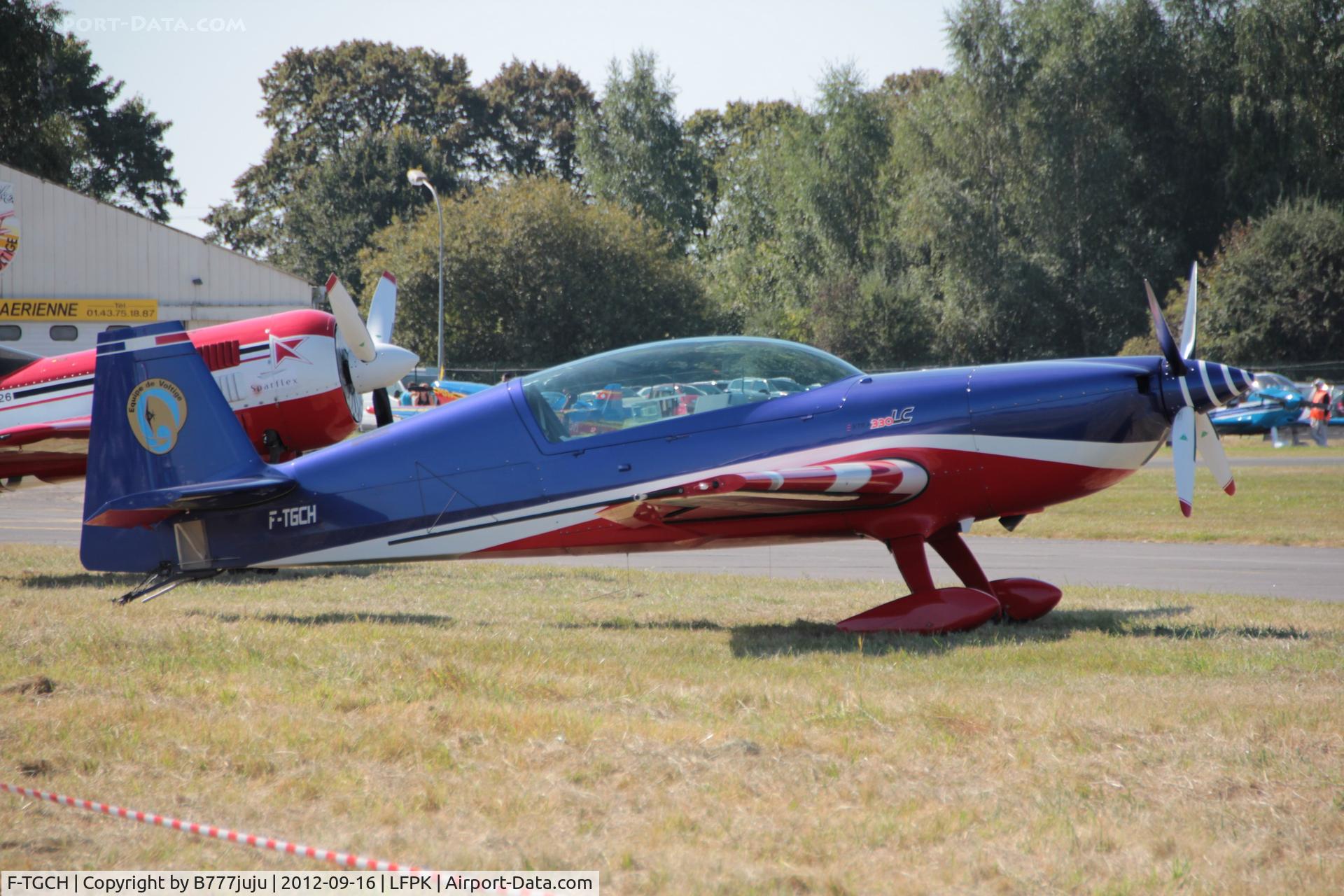 F-TGCH, Extra EA-330LC C/N 03, at Coulommiers