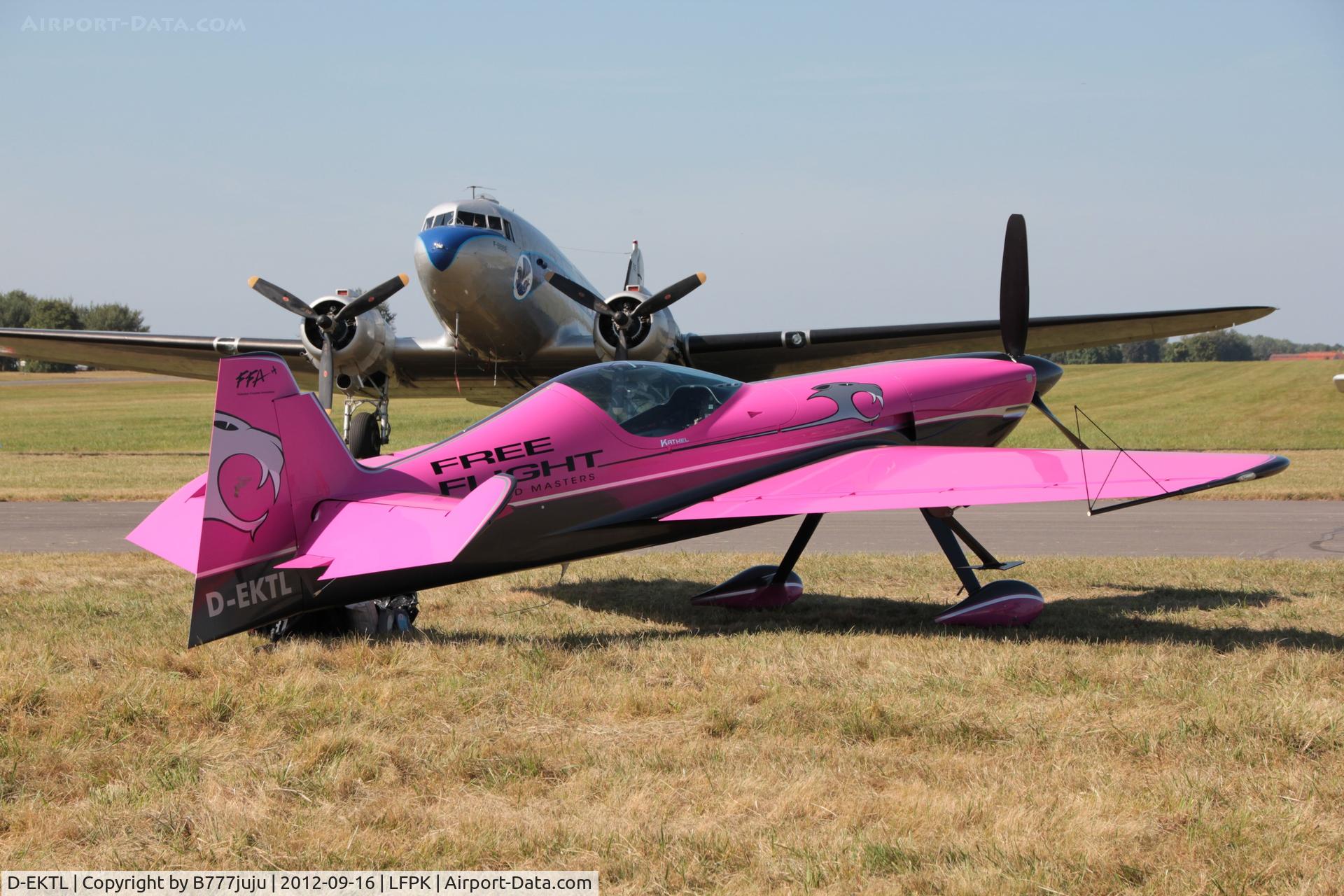D-EKTL, XtremeAir Sbatch 342 C/N 45, at Coulommiers
