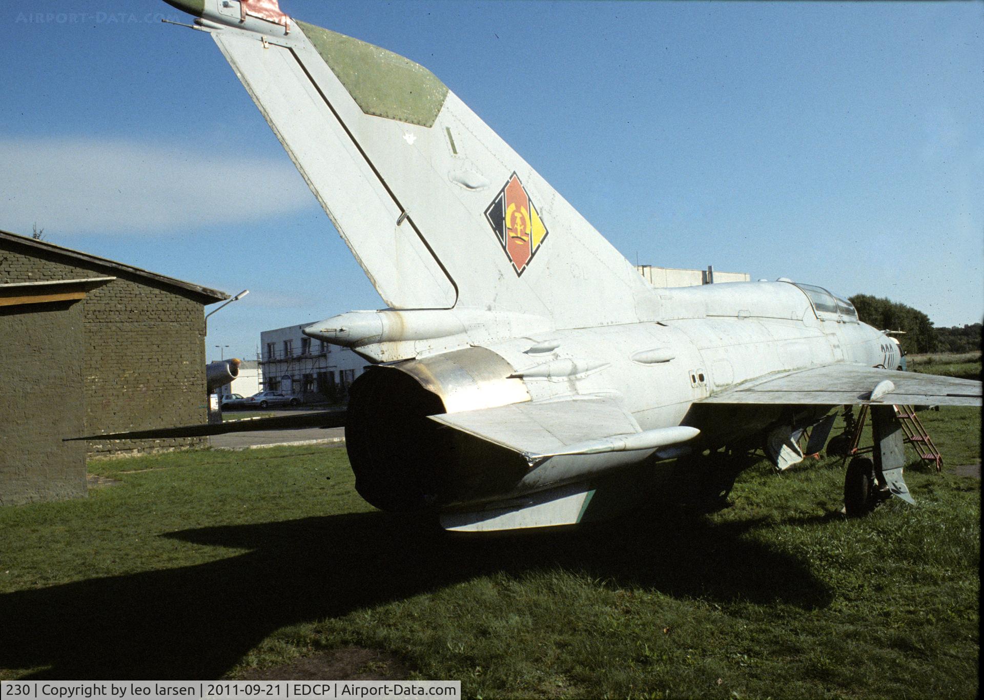 230, Mikoyan-Gurevich MiG-21US C/N 04685134, Peenemünde 21.9.11