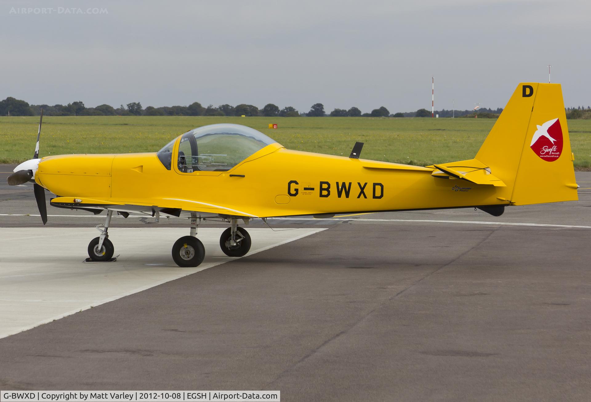 G-BWXD, 1996 Slingsby T-67M-260 Firefly C/N 2239, Sat on stand at SaxonAir.