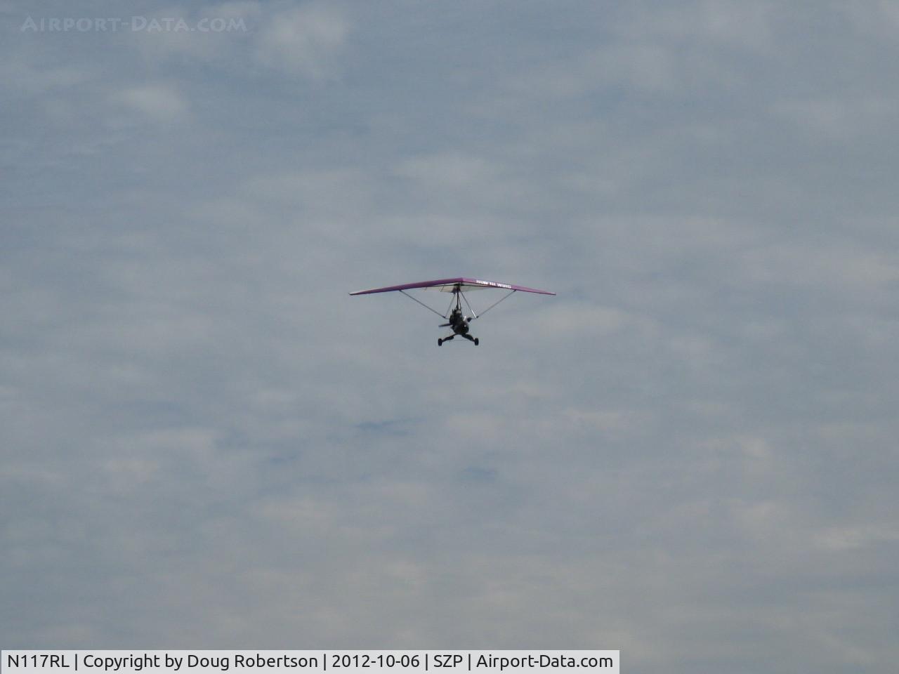 N117RL, 1995 Airborne Edge C/N E181, 1995 Airborne Windsports Pty. Ltd. EDGE, Rotax 528UL DCDI two-stroke two cylinder 65 Hp pusher, weight-shift control Experimental class, on final Rwy 22