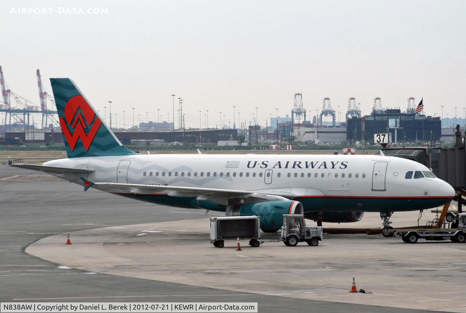 N838AW, 2005 Airbus A319-132 C/N 2615, Glad to see the America West retrojet out East!