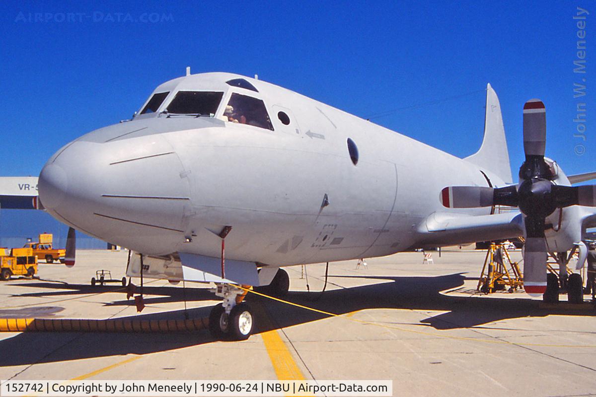 152742, Lockheed P-3B-70-LO Orion C/N 185-5182, Glenview NAS open house - June 1990