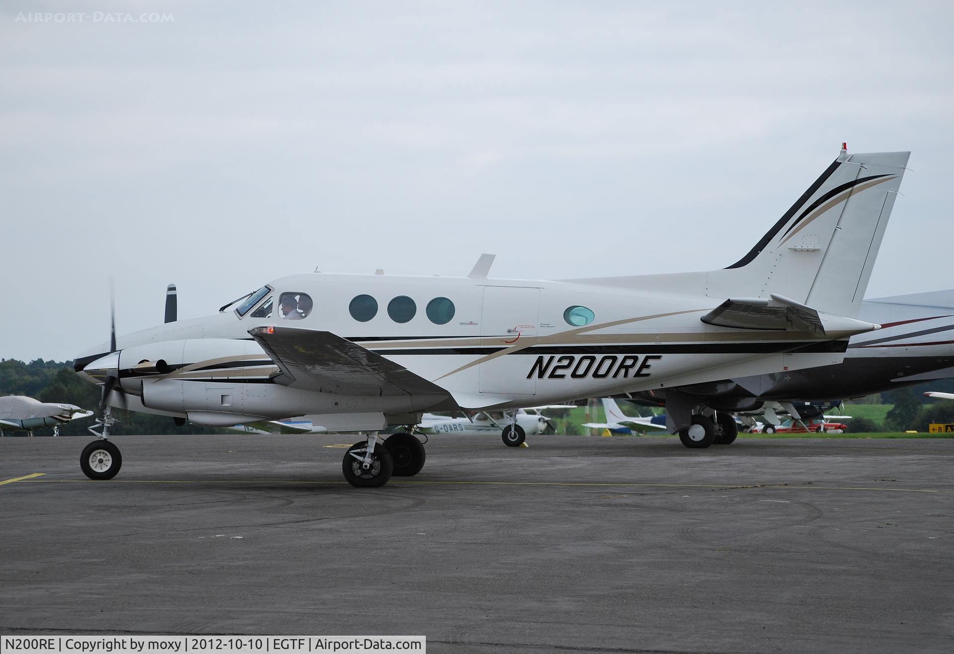 N200RE, 1975 Beech E90 King Air C/N LW-164, Beech E-90 at Fairoaks