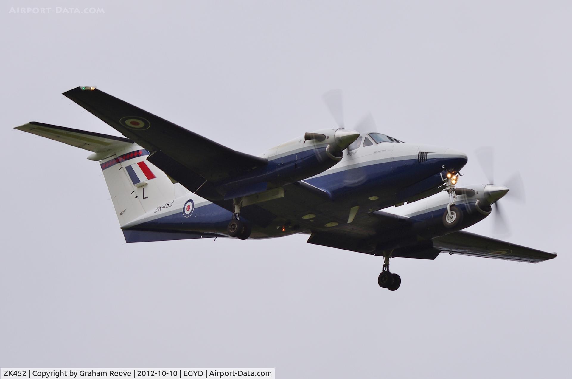ZK452, 2003 Raytheon B200 King Air C/N BB-1832, About to land.