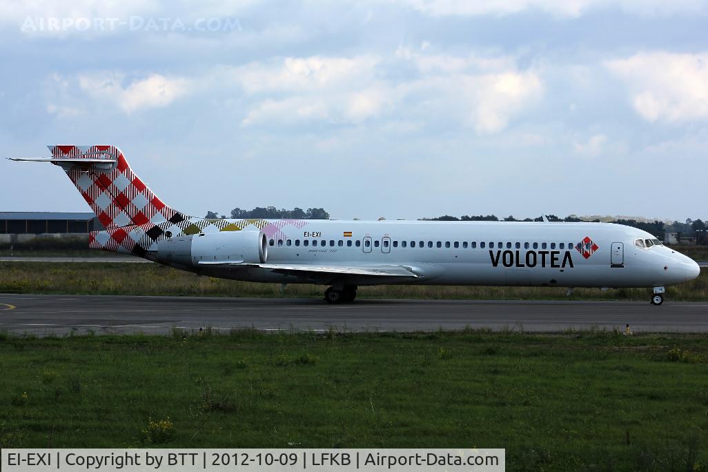 EI-EXI, 2003 Boeing 717-2BL C/N 55174, Taxiing to Runway 34