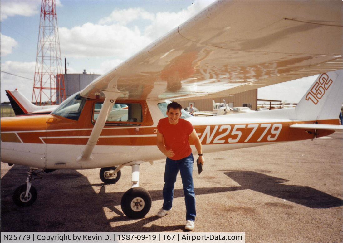 N25779, 1977 Cessna 152 C/N 15280780, First solo in N25779.