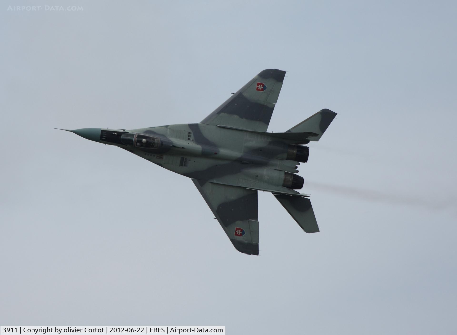 3911, Mikoyan-Gurevich MiG-29AS C/N 2960532039, now you can see the paint scheme