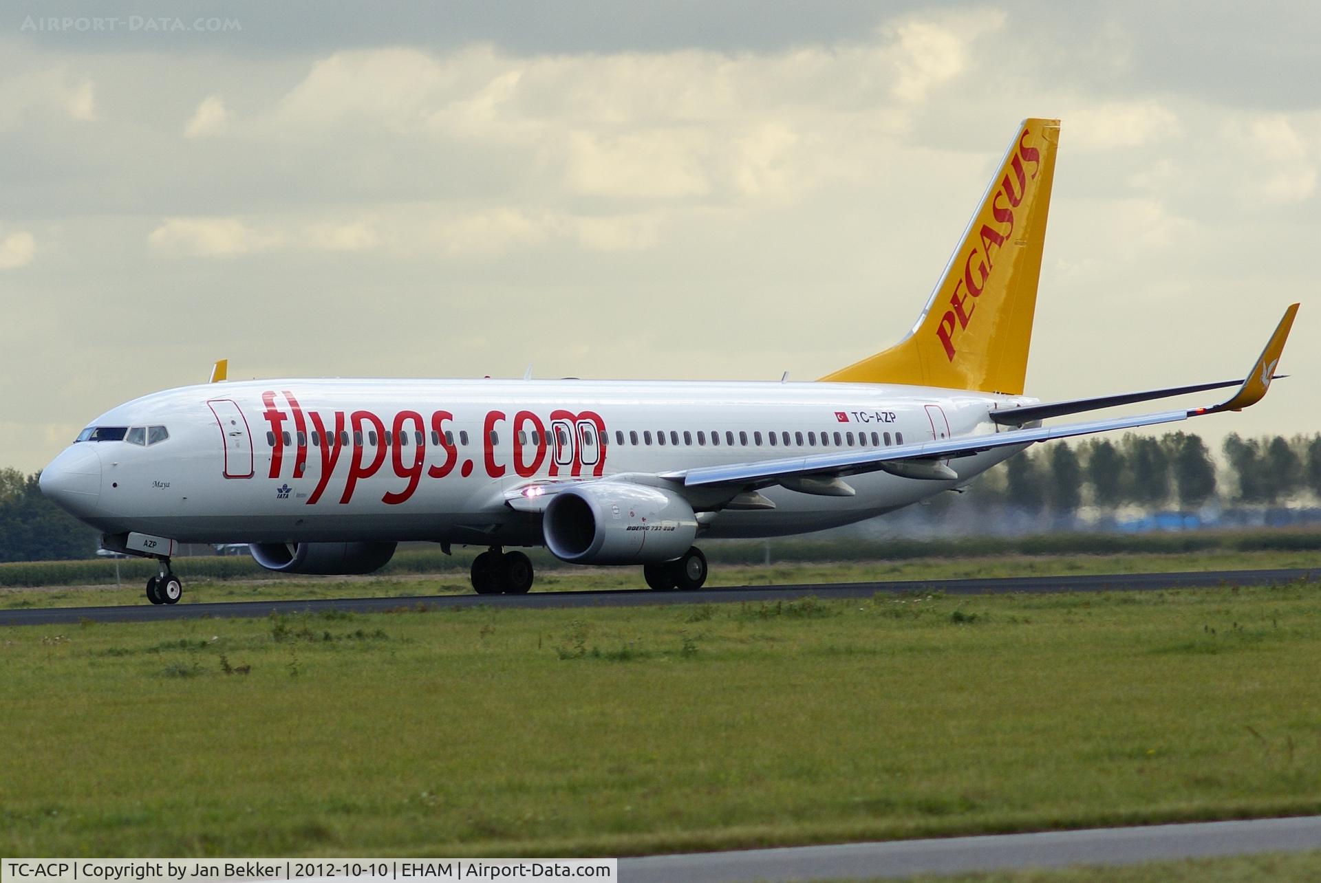 TC-ACP, 2010 Boeing 737-82R C/N 40697, Taking off